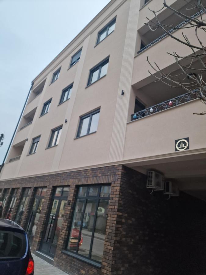 Gold Lux Apartment Cacak Exterior photo